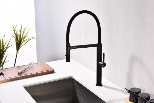 Смеситель для кухни Paulmark Leader Le214101-AN, с гибким изливом, антрацит