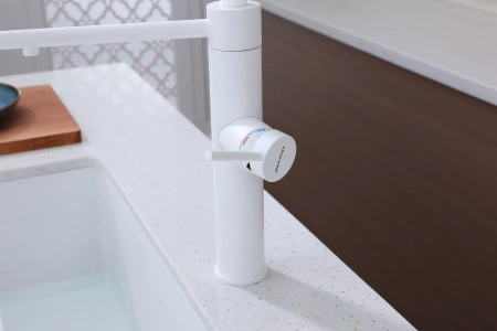 Смеситель для кухни Paulmark GANYMEDE Ga213199-WH, с подключением к фильтру, белый