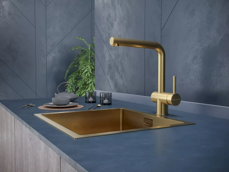 Смеситель для кухни Paulmark Dosse Do214418-BG, с выдвижным изливом, золото брашированное