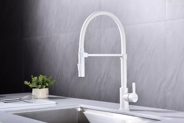 Смеситель для кухни Paulmark Halt Ha214021-WH, белый