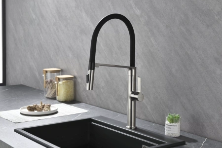 Смеситель для кухни Paulmark Barrel Ba214029-BS, с гибким изливом, сталь