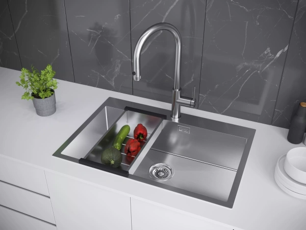 Смеситель для кухни Paulmark Galant Ga213077-BS, с подключением к фильтру, сталь