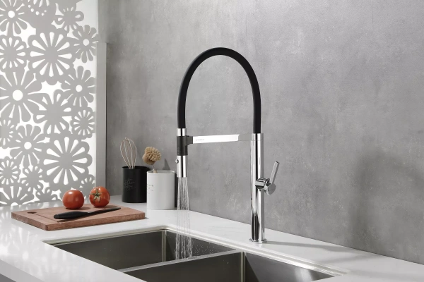 Смеситель для кухни Paulmark Leader Le214101-CR, с гибким изливом, хром