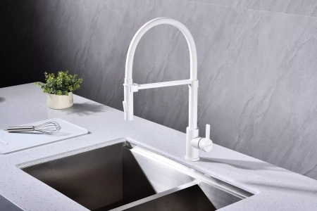 Смеситель для кухни Paulmark Halt Ha214021-WH, белый