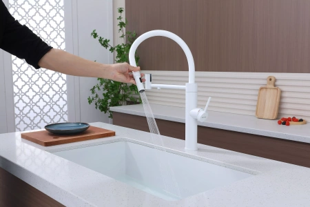 Смеситель для кухни Paulmark GANYMEDE Ga213199-WH, с подключением к фильтру, белый