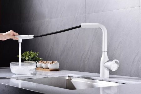 Смеситель для кухни Paulmark Urban Ur213104-WH, с выдвижным изливом, белый